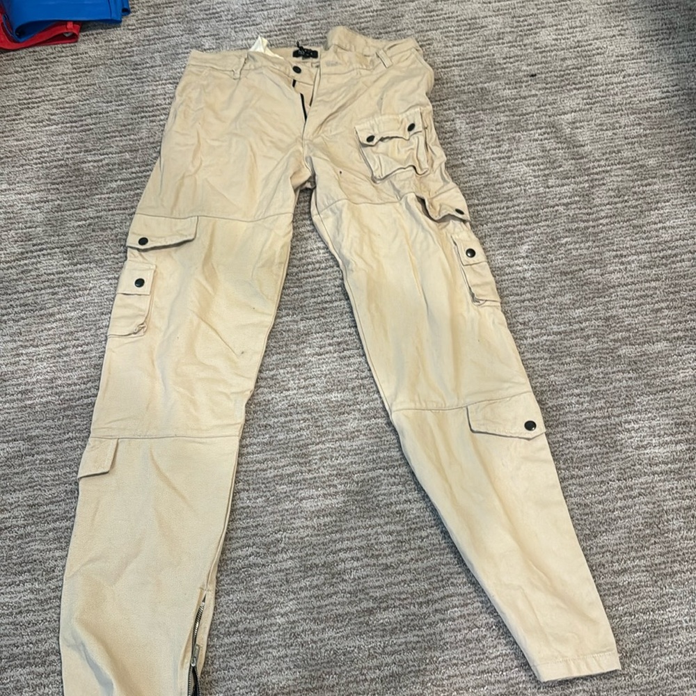Men’s Cream Cargo Pants